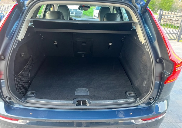 Volvo XC 60 cena 199900 przebieg: 25500, rok produkcji 2021 z Kołobrzeg małe 352